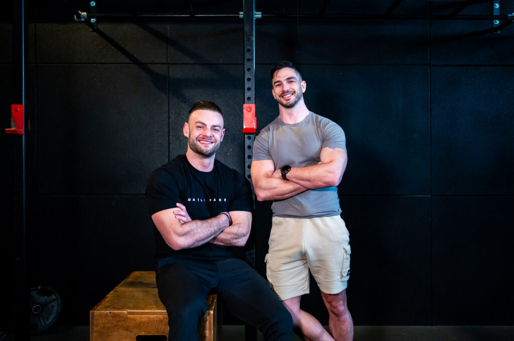 Kevin en Ben, de coaches van Rebody, in de studio